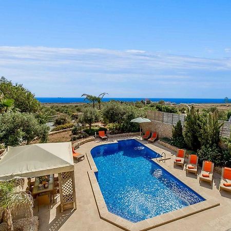 The Almonds Luxury Villa San Lawrenz Exterior photo